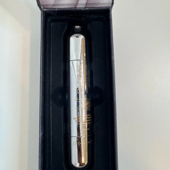 Black Orchid 60 Second Wrinkle Remover